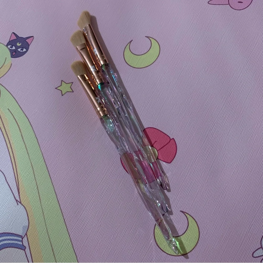 3 Makeup Brushes with Clear Diamond Rainbow Reflective Handles